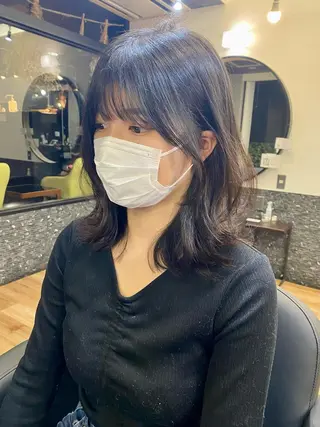 セミロング カラー 大人可愛いレイヤー 大田のヘアスタイル