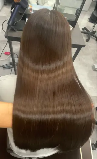ロング 韓国風レイヤーカラー ライムのヘアスタイル