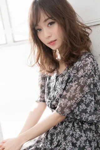 ミディアム カラー DUNOhair デュノヘアーのヘアスタイル