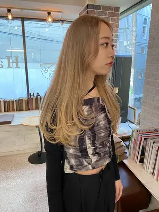 セミロング カラー レイヤーウルフ エクステ磯部のヘアスタイル