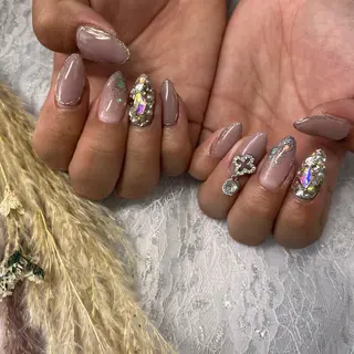ネイル 次田 春花のネイルデザイン