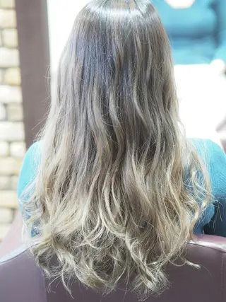 ロング カラー 辻 竜也　のヘアスタイル