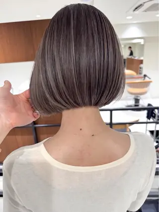 ミディアム 市毛 結菜のヘアスタイル