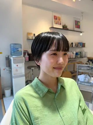 ショート カラー 安永 涼のヘアスタイル
