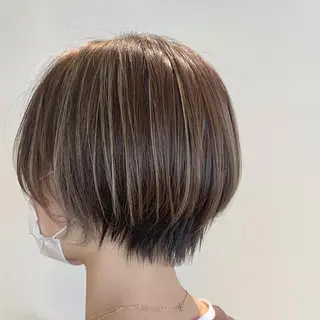 ショート コウノス マサコのヘアスタイル