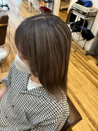 セミロング カラー 🐰ハイトーンカラー 畠山 渡🐰のヘアスタイル