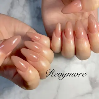 ミディアム ネイル nail salon Revymoreのネイルデザイン