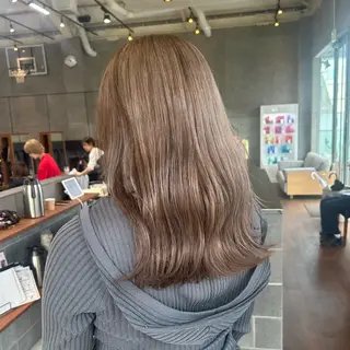 カラー 🍓垢抜けハイトーン 🍓HINAのヘアスタイル