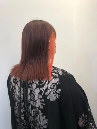 カラー ツノガイ エリのヘアスタイル