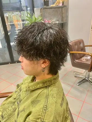 ショート パーマ メンズ 【扱いやすいパーマ】 眞鍋拓己のヘアスタイル