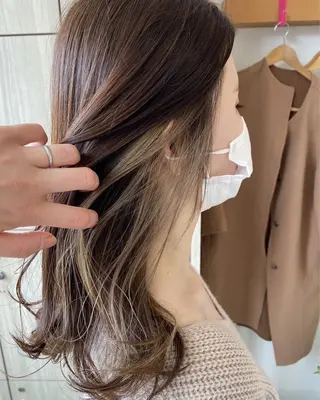 ロング 佐藤 帆春のヘアスタイル