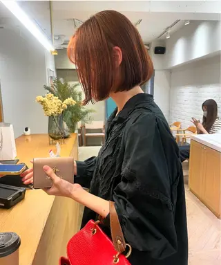 ショート カラー レイヤーカット🐩 透明感カラー モカのヘアスタイル