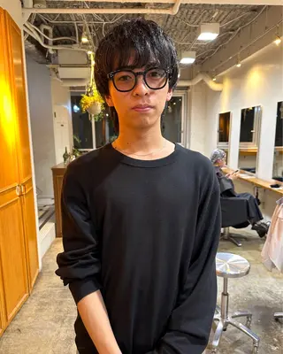 ミディアム メンズ グランジヘア 無造作ヘアHYUGAのヘアスタイル