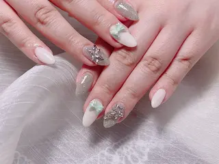 ネイル KARI ネイルサロンのネイルデザイン