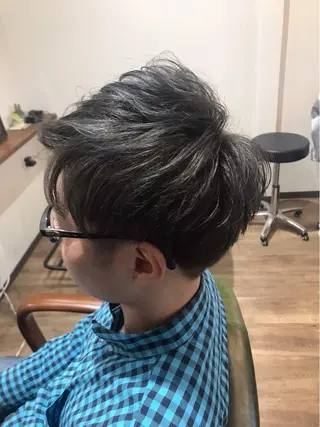 ショート カラー メンズ Rug Relief 吉田のヘアスタイル