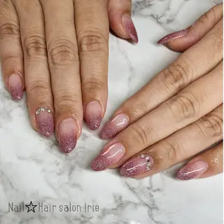 ネイル Hair salon Irie所属・與儀 知佳のネイルデザイン