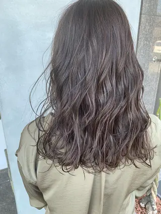 カラー mu ku.のヘアスタイル