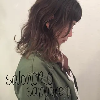 ミディアム カラー 池田 真由美のヘアスタイル