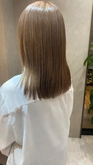 ミディアム カラー Bianca 代表 硲 貴亮【東武練馬】のヘアスタイル