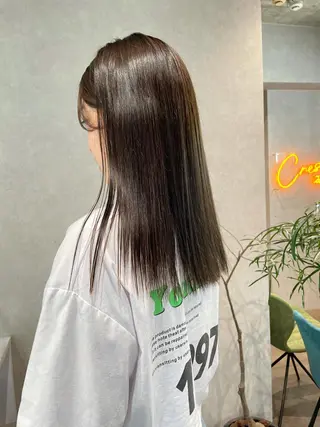 セミロング カラー ナチュラル透明感🌱 小山美樹子のヘアスタイル