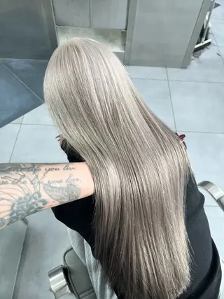 ロング カラー ヘアアレンジ ハイトーン/透明感/ レイヤー/かずや🦁のヘアスタイル