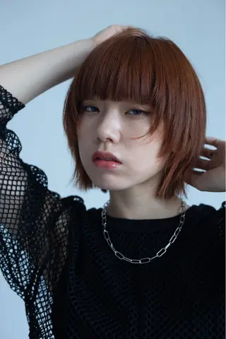 ミディアム カラー 竹村 茉優のヘアスタイル