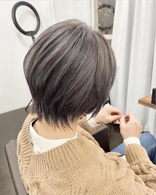 ショート カラー パーマ ヘアアレンジ メンズ キッズ ネイル マツエク・マツパ アイブロウ 久木原 ゆりのヘアスタイル