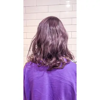 ミディアム EIGHT plum TOKIOリミテッドのヘアスタイル