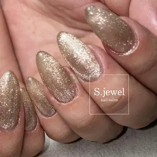 ネイル S. JEWELのネイルデザイン