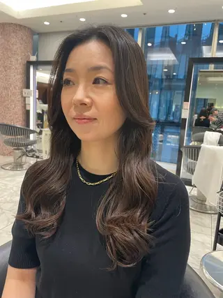 ロング パーマ コテ巻きパーマ 藤野佑成のヘアスタイル