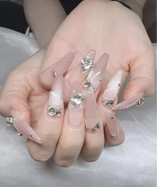 ネイル Lee Nailsのネイルデザイン