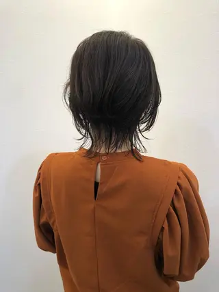 ショート ツノガイ エリのヘアスタイル