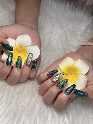 ネイル nail&eye Ariesのネイルデザイン