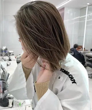 ショート カラー オチ ハナのヘアスタイル