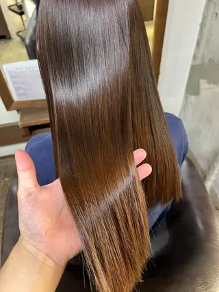 セミロング joliefille 高石店☘️熊澤丈将のヘアスタイル