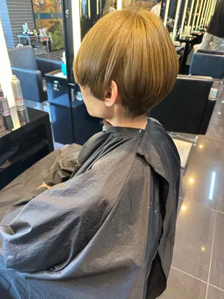 ショート カラー Araki Chikaのヘアスタイル