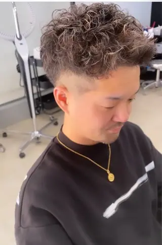 ショート パーマ メンズ メンズ専門サロン wokeのヘアスタイル
