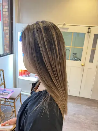 ロング カラー 艶カラー✨️派手髪 🦄renのヘアスタイル