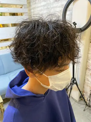 ショート パーマ メンズ 長濱 俊のヘアスタイル