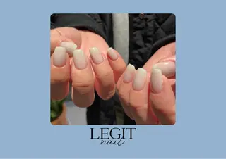 ネイル LEGIT nail AKARIのネイルデザイン