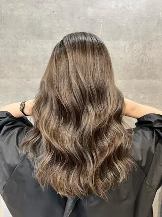 セミロング カラー 難波/ハイトーン 🦋AOI🦋のヘアスタイル