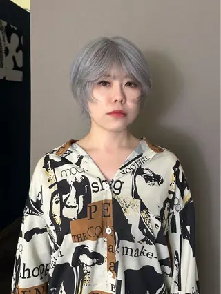 ショート カラー sion ✰デザインカラーのヘアスタイル