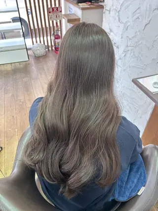 ロング ハイトーン×艶カラー 🤍MIZUKIのヘアスタイル