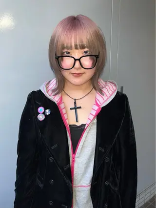 ミディアム ☀️コミヤマミユ☀️ /パーマ/ハイトーンのヘアスタイル