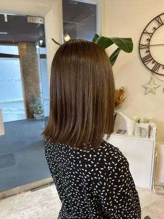 ミディアム 中堀 遥のヘアスタイル