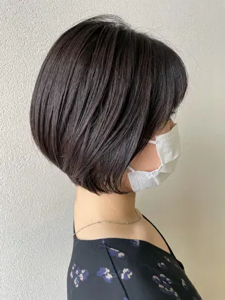 ショート カラー 沢田 瞳のヘアスタイル