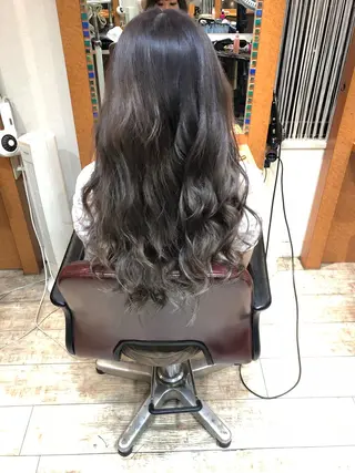 ロング カラー 100%髪質改善特化 TRUNSのヘアスタイル