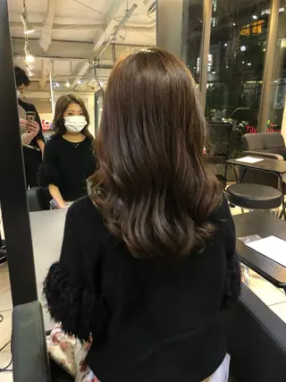 セミロング カラー 透明感カラー/オリー ブカラー/畠山大のヘアスタイル