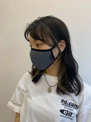 ミディアム 鈴木 まりやのヘアスタイル