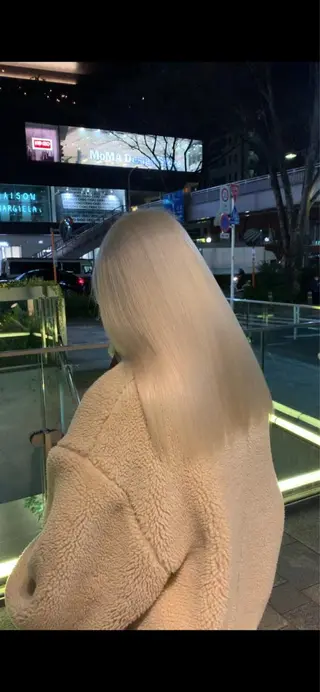 ロング カラー れい🫧 ハイトーン特化のヘアスタイル